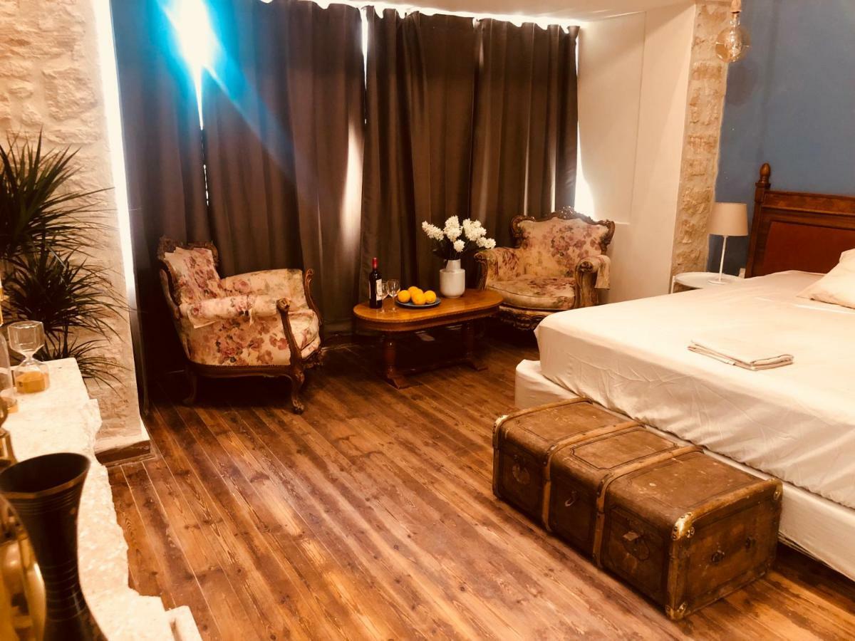 Karavella Vintage Apartment Paphos Eksteriør bilde